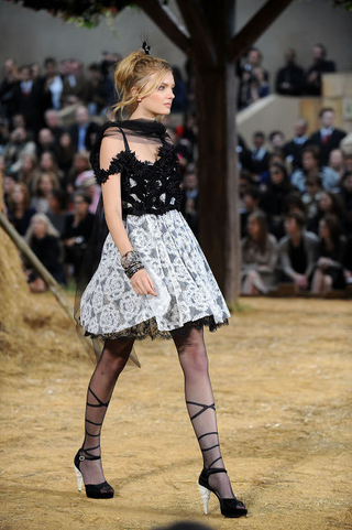 Illustration for article titled Chanel Takes A Roll In The Hay